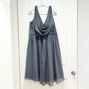 JJ's House Steel Gray Chiffon evening Dress V-Neck Pleated Knee Length 16 prom